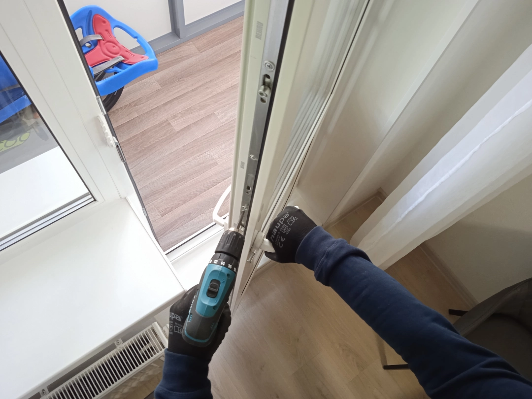 remont balkonnoy dveri<br />
